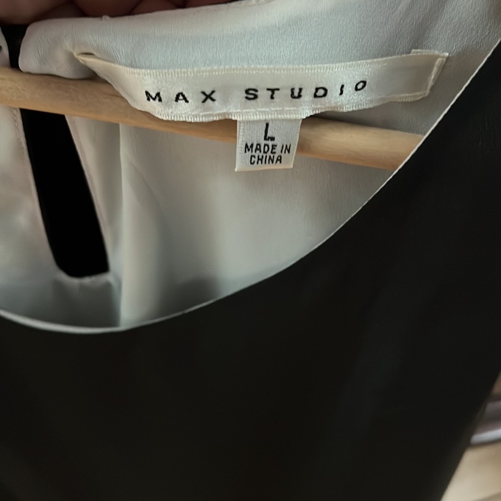 Max Studio Top - Picture 4 of 5